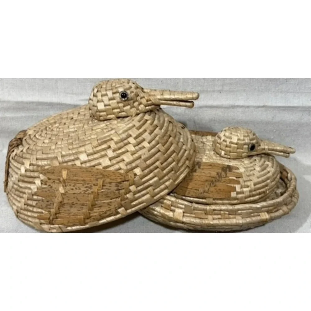 Vintage Woven Straw Duck Nesting Baskets Set of 2 Mallard Figurines with Lids